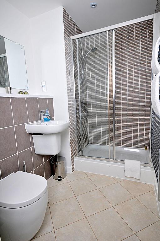 Quayside Serviced Apartments Cardiff Esterno foto