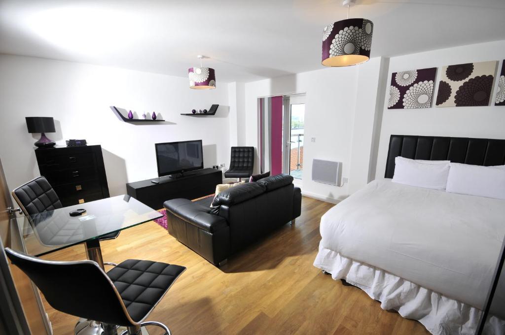 Quayside Serviced Apartments Cardiff Esterno foto